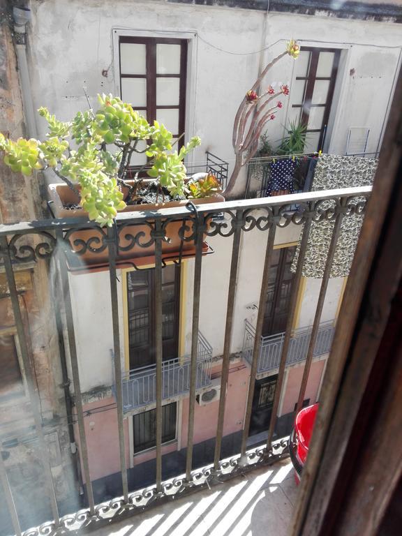 Monovano Centro Storico カターニア エクステリア 写真